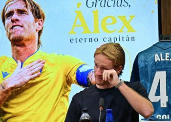La emoción presente en todo el acto / FOTO: Eulogio García