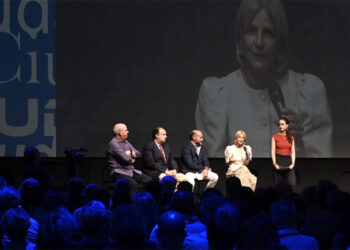 El momento de los discursos en los Museos de la Atalaya / FOTO: Ayto.