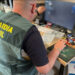 Un momento del registro del domicilio del detenido / FOTO: Guardia Civil