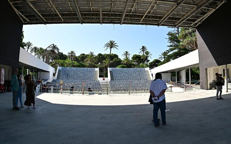 El nuevo teatro, todavía en obras, desde el escenario / FOTO: Eulogio García
