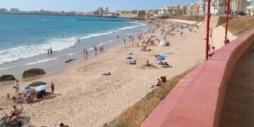 Santa María del Mar a la espera de arena / FOTO: DBC