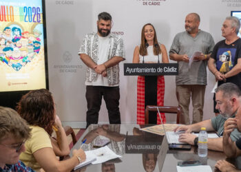 Presentando el cartel y la programación del Orgullo / FOTO: Ayto.