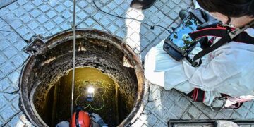 Supervisando el estado del alcantarillado con drones, meses atrás  / FOTO: Eulogio García