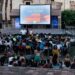 Proyectando cortometrajes en Santa Catalina / FOTO: Alcances