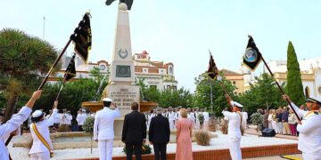 Un momento de la ceremonia cívico-militar / FOTO: Ayto.