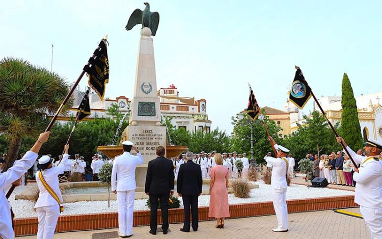 Un momento de la ceremonia cívico-militar / FOTO: Ayto.