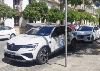Parada de taxis en el centro jerezano / FOTO: IU