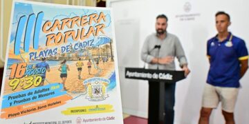 Presentando el cartel en el Ayuntamiento / FOTO: Eulogio García
