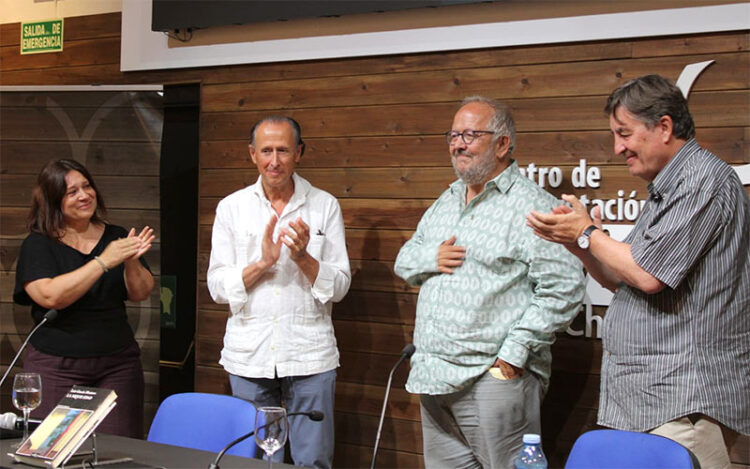 Un momento del homenaje sorpresa / FOTO: Ayto.