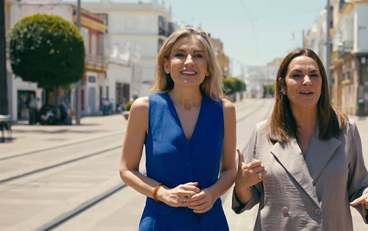 Golpe con Toñi Moreno en un programa autonómico  / FOTO: Canal Sur