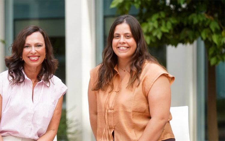 Rodríguez junto a la consejera Rocío Díaz que la ha nombrado / FOTO: Junta
