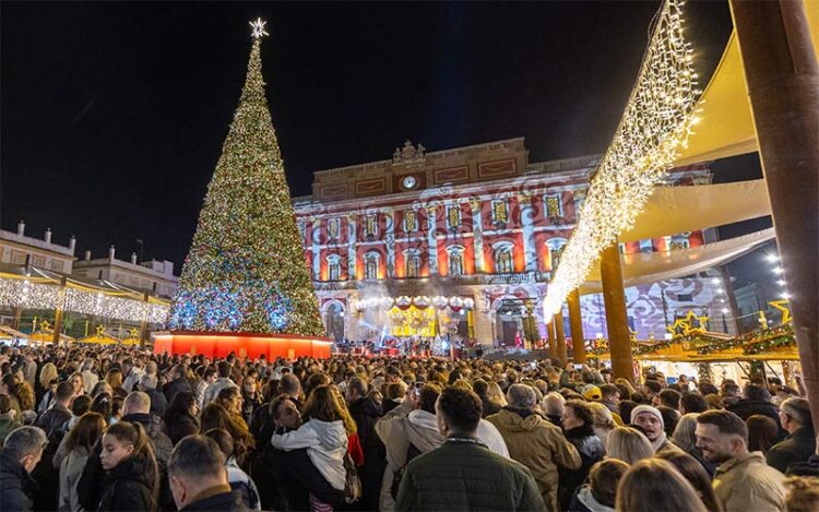 La plaza del Rey durante la última Navidad / FOTO: Ayto.