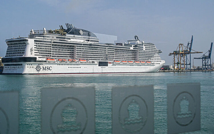 Otro crucero más en el muelle gaditano / FOTO: Eulogio García