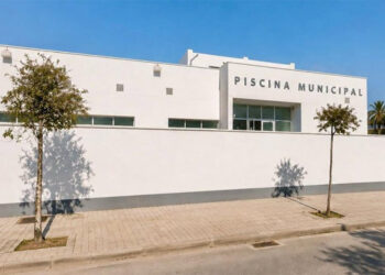 El exterior de la piscina municipal / FOTO: Ayto.