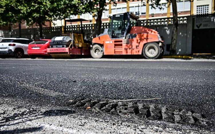 Trabajos de reasfaltado en un plan anterior / FOTO: Eulogio García
