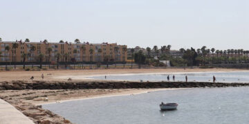Tranquilidad en la playa La Cachucha de Puerto Real / FOTO: Ayto.