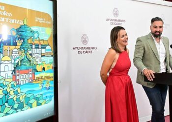 Gandullo y Lucero presentando las actividades / FOTO: Eulogio García