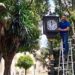 La farola-reloj ya recolocada en el recinto museístico / FOTO: Ayto.