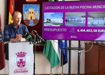 El alcalde anunciando la licitación de la obra / FOTO: Ayto.