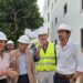 La comitiva de la consejera y el alcalde visitando las obras / FOTO: Subdelegación