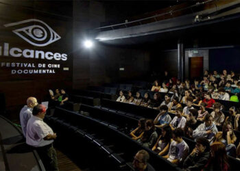Uno de los pases educativos ya en marcha del festival / FOTO: Alcances