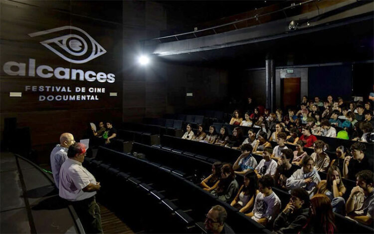 Uno de los pases educativos ya en marcha del festival / FOTO: Alcances
