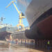 Varios barcos militares en dique seco en el astillero de Cádiz / FOTO: Armada