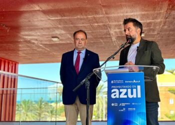 Presentando las jornadas en el edificio de Incubazul / FOTO: Zona Franca