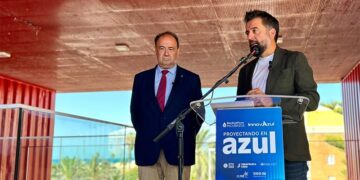 Presentando las jornadas en el edificio de Incubazul / FOTO: Zona Franca