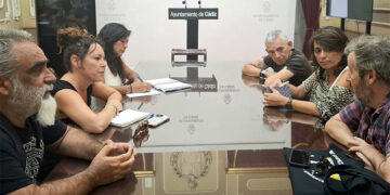 Un momento de la reunión con representantes de Somos Medussa / FOTO: AIG