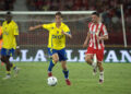 Javi Castro tratando de iniciar jugada / FOTO: Cádiz CF