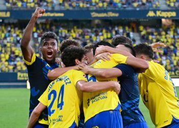 Celebrando uno de los goles anulados en el último partido en casa / FOTO: Eulogio García