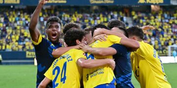 Celebrando uno de los goles anulados en el último partido en casa / FOTO: Eulogio García