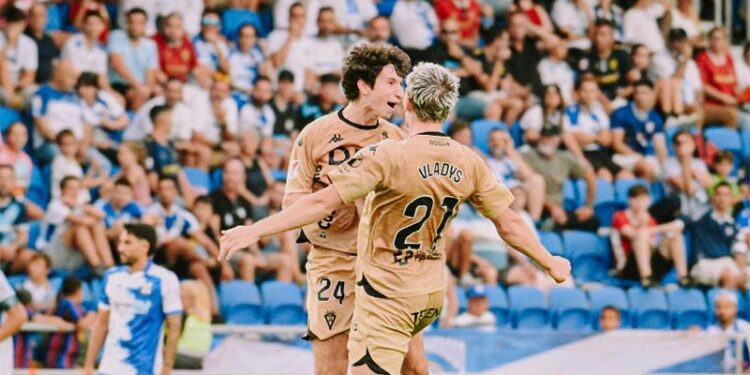 Ibon y Vladys celebran el empate / FOTO: Cádiz CF