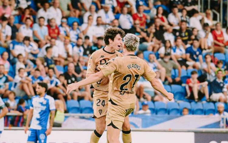 Ibon y Vladys celebran el empate / FOTO: Cádiz CF