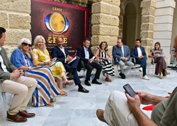 Presentando la programación en la Casa de Iberoamérica / FOTO: Eulogio García